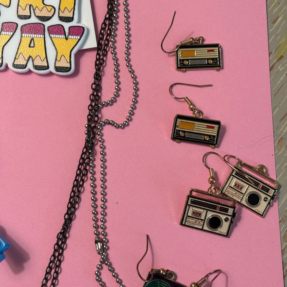 Fun Pierced Earring Lot of 15 and 2 Necklaces Statement Unique Artsy Teacher - Picture 4 of 12